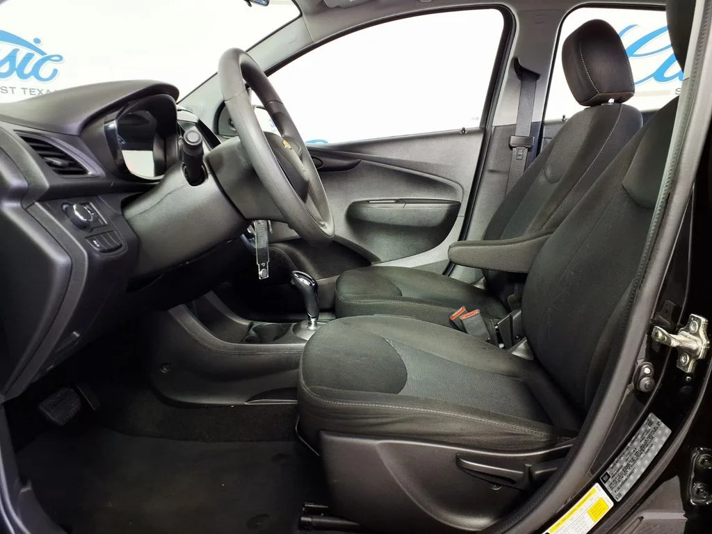 Used 2020 Black Chevrolet LS image 9
