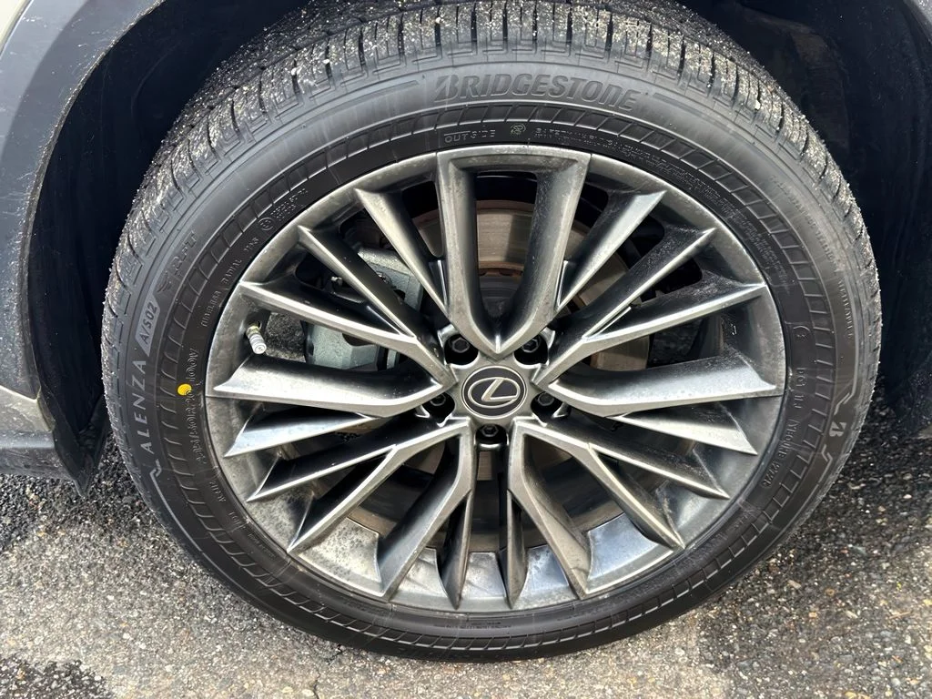 Used 2022 Atomic Silver Lexus Luxury image 30