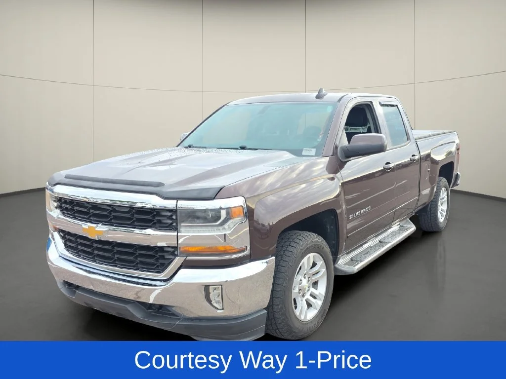 Used 2016 AUTUMN BRONZE METALLIC Chevrolet LT image 4