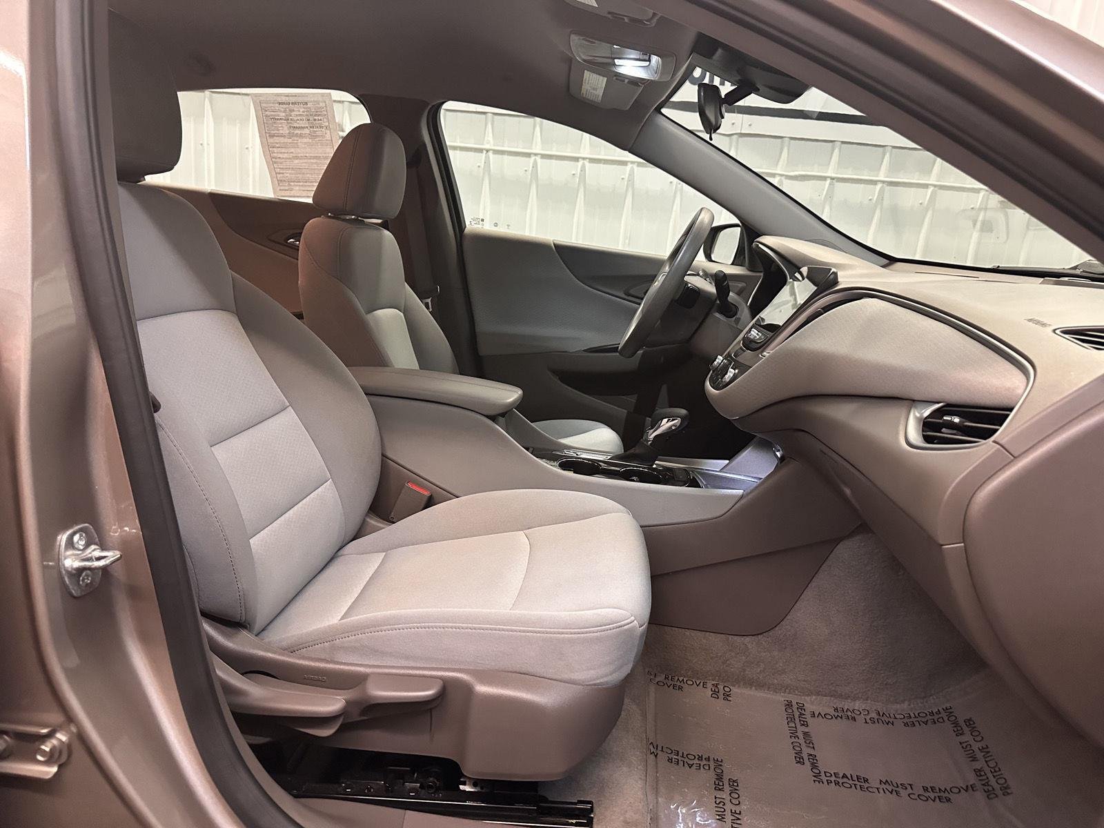 Used 2025 Mineral Gray Metallic Chevrolet LT image 26
