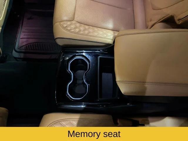 Used 2023 Black Jeep Summit image 15