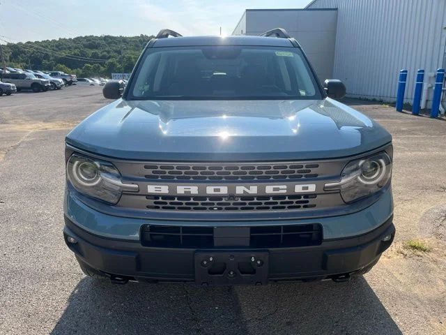 Used 2022 Gray Ford Badlands image 11