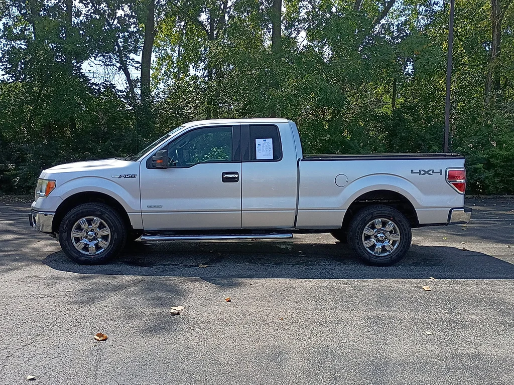 Used 2011 Ingot Silver Metallic Ford XLT image 6