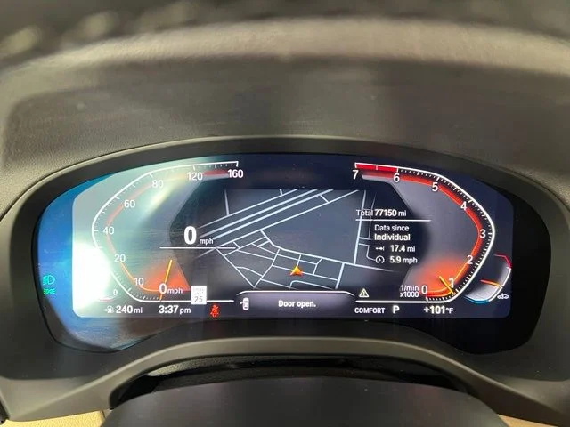 Used 2022 Black BMW sDrive30i image 24