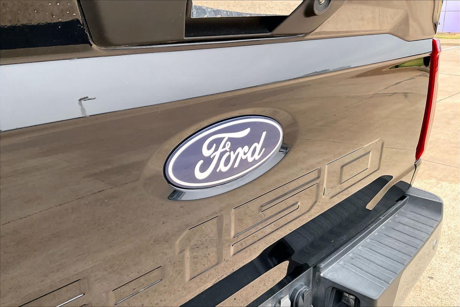 Used 2024 Agate Black Ford XLT image 29