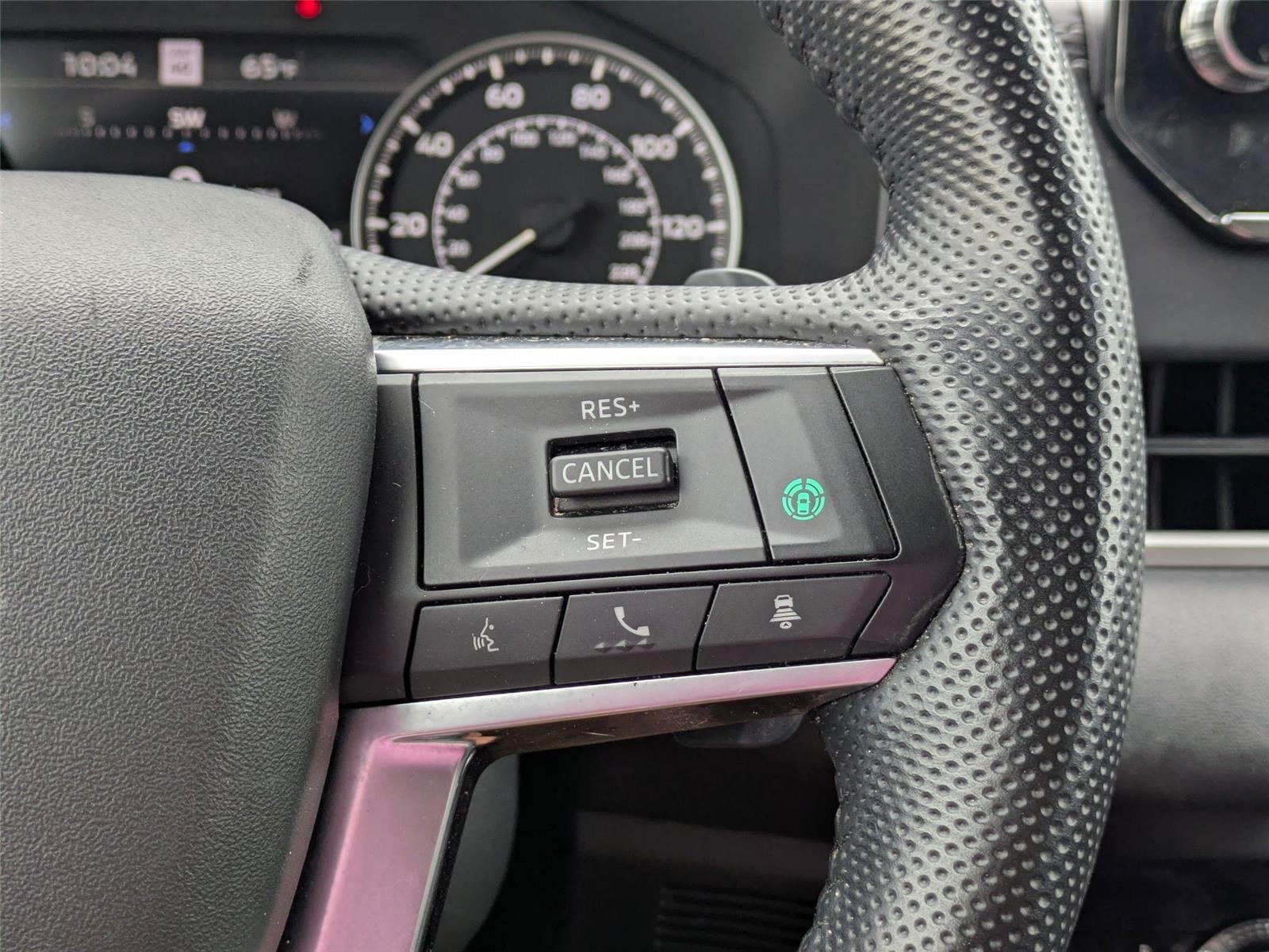 Used 2023 Cosmic Blue Metallic Mitsubishi SE image 18