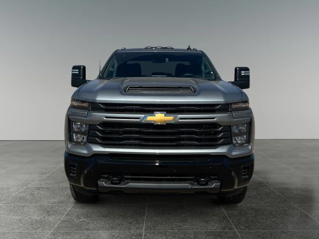 2026 Chevrolet Silverado 2500 HD Custom - Photo 8