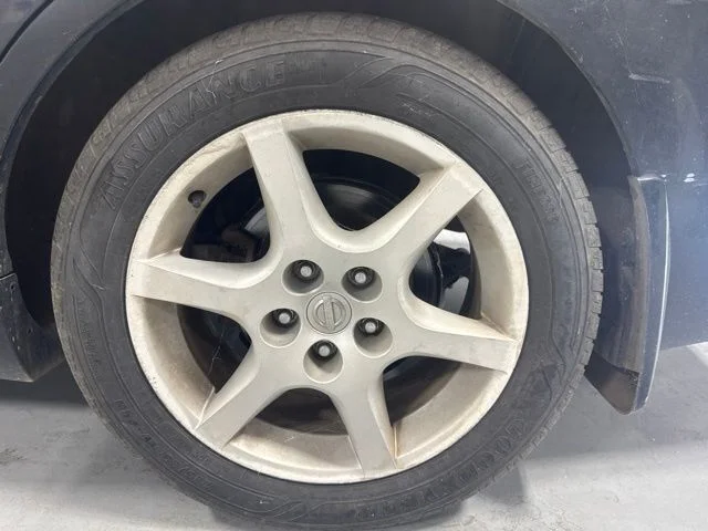 Used 2003 Black Nissan 3.5 SE image 9