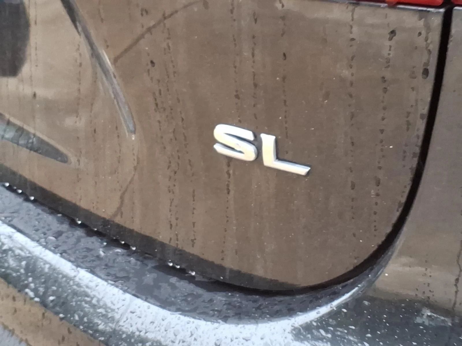 Used 2019 Black Nissan SL image 8