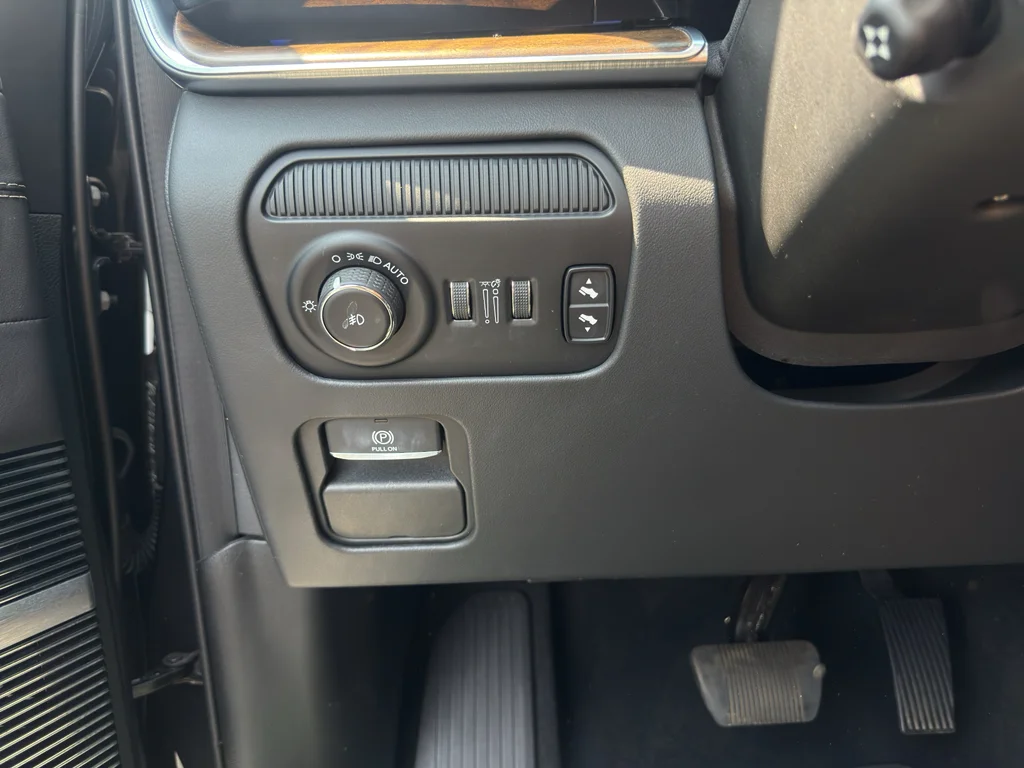 Used 2022 Baltic Gray Metallic Clearcoat Jeep Series II image 14
