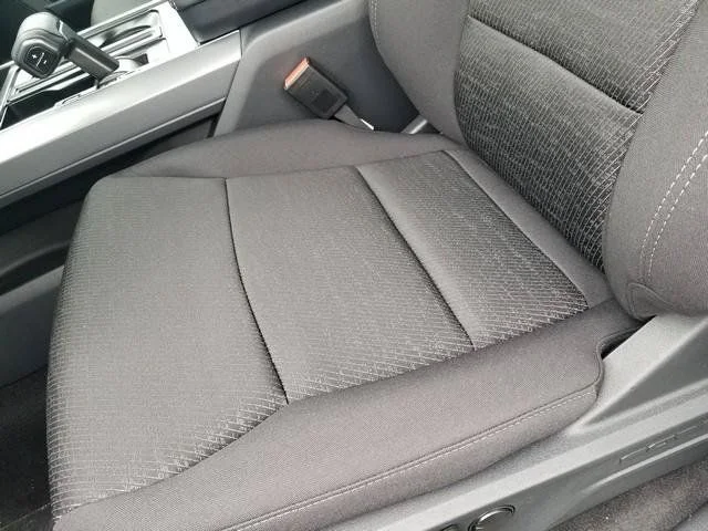 New 2026 Oxford White Ford XLT image 17