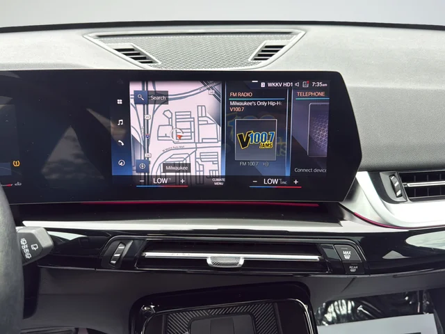 Used 2023 Green BMW xDrive28i image 15