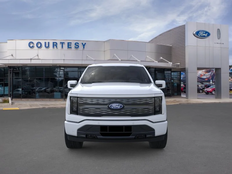 2025 Ford F-150 Lightning Lariat - Photo 6
