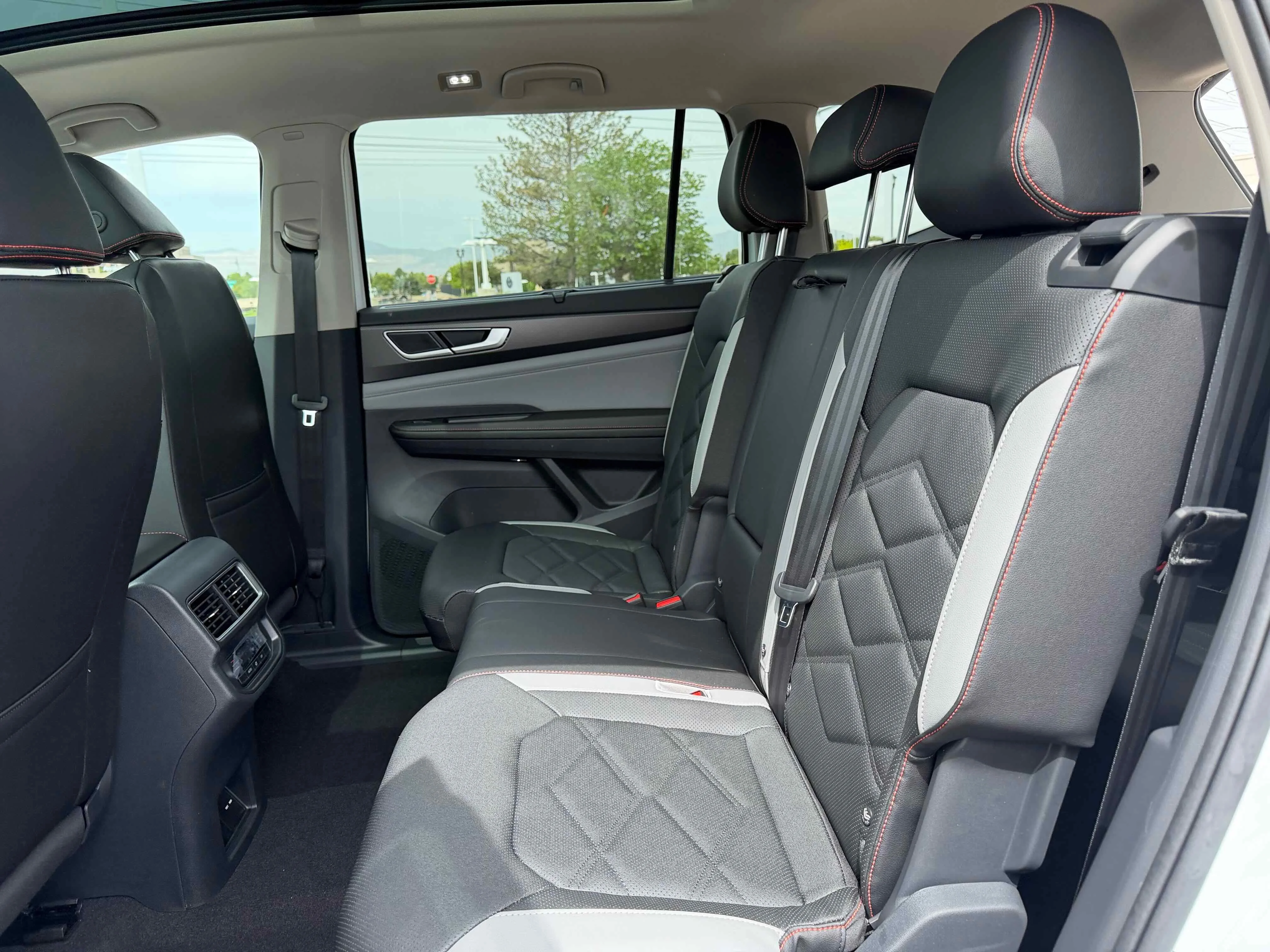 New 2026 Pearl Volkswagen 2.0T Peak Edition image 28
