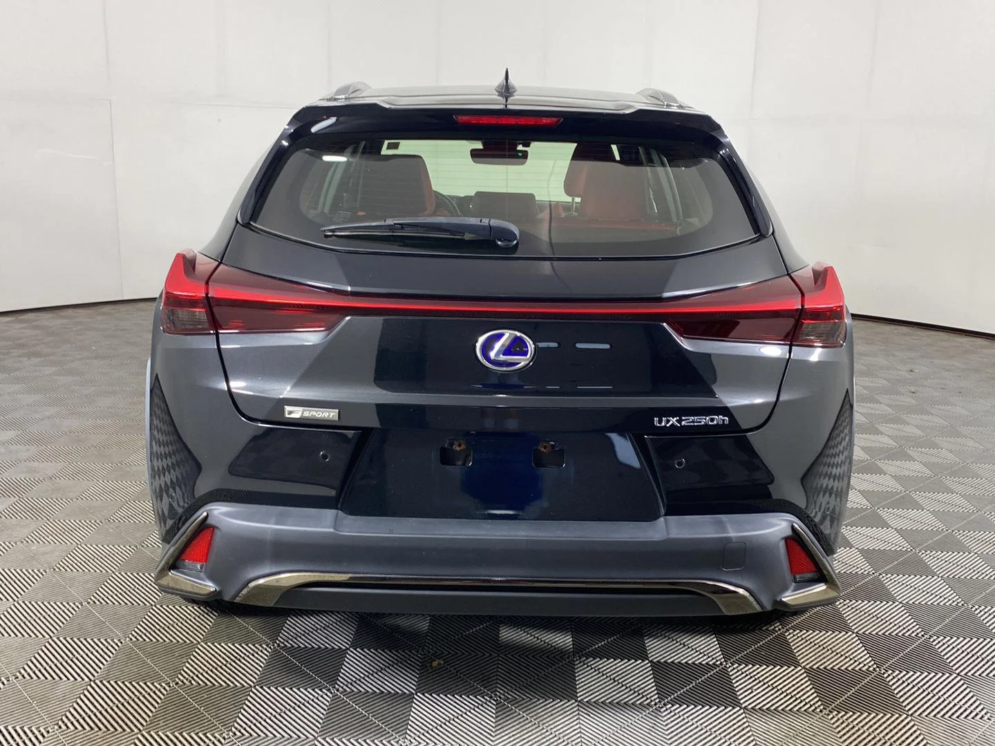 Used 2019  Lexus UX 250h F SPORT image 6