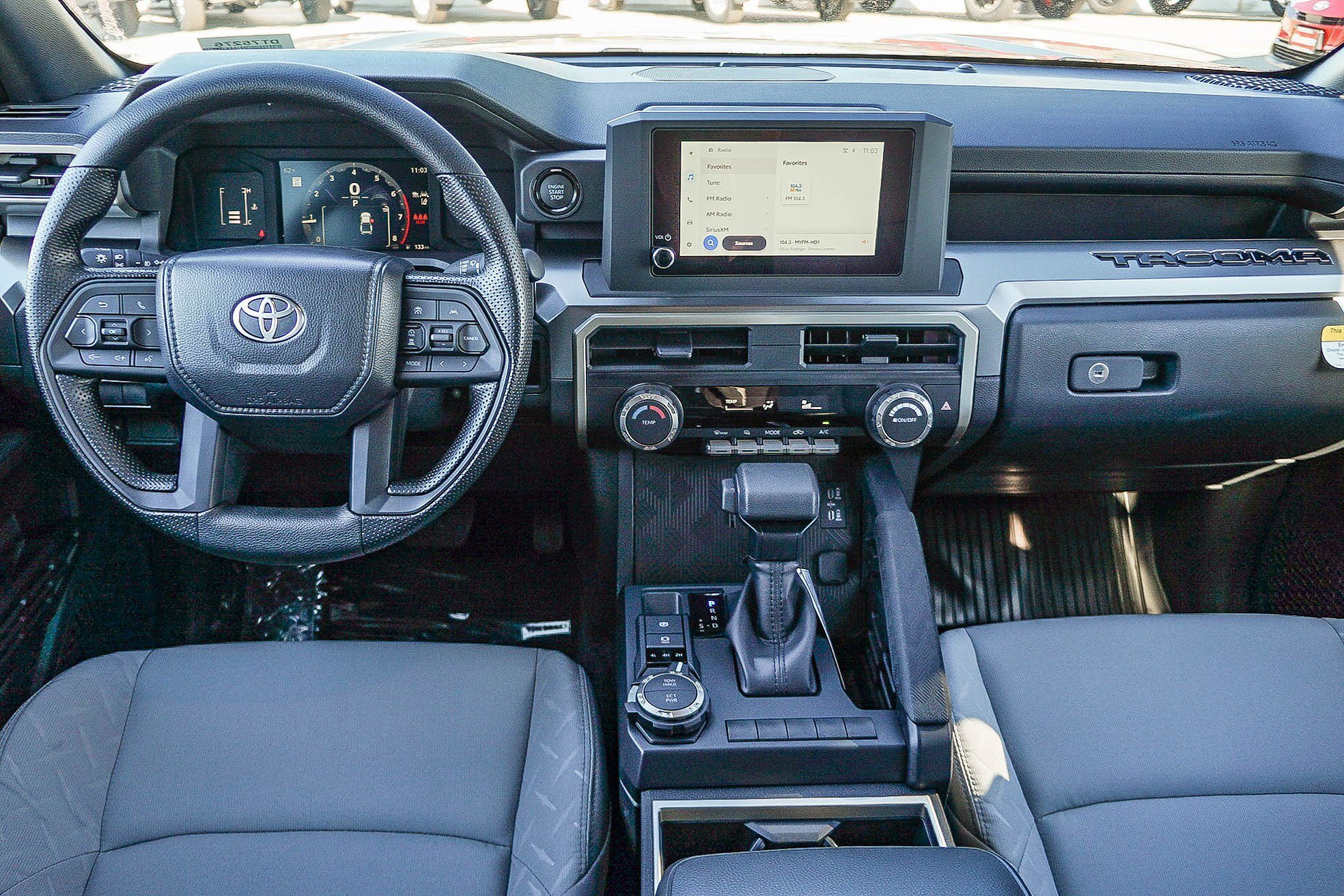 2026 Toyota Tacoma SR5 - Photo 15