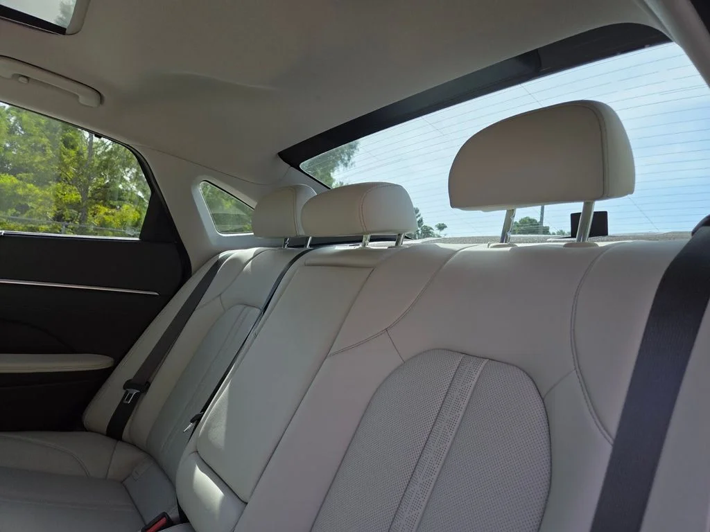 Used 2023 White Hyundai Limited image 20