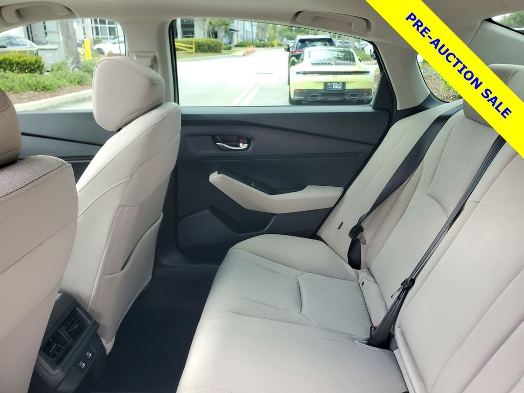 Used 2025 Gray Honda SE image 10