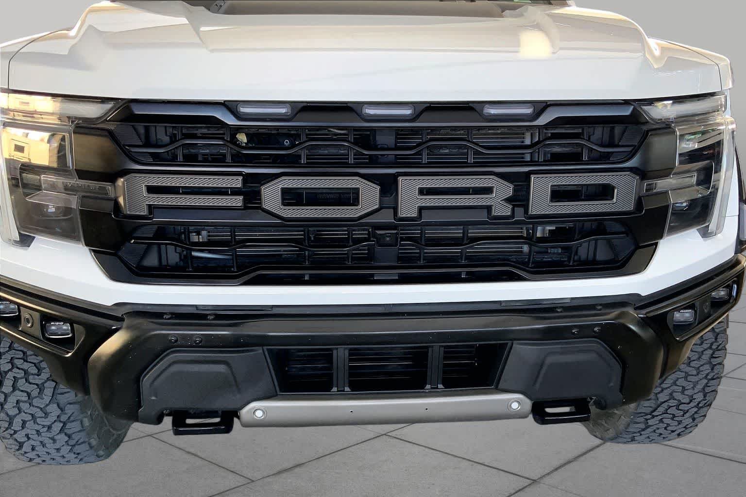 Used 2024 Oxford White Ford Raptor image 30