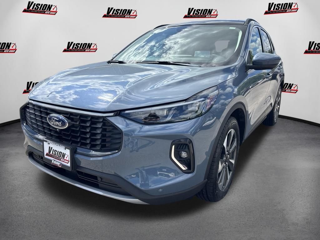 Used 2023 Blue Ford Platinum image 1