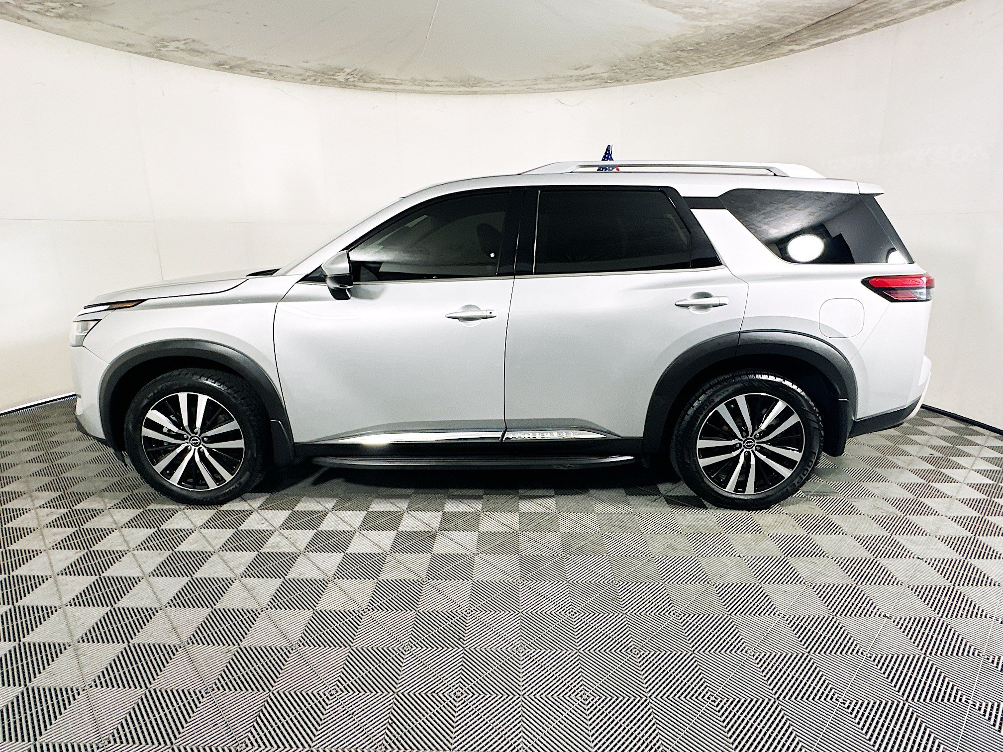 2024 Nissan Pathfinder Platinum - Photo 6