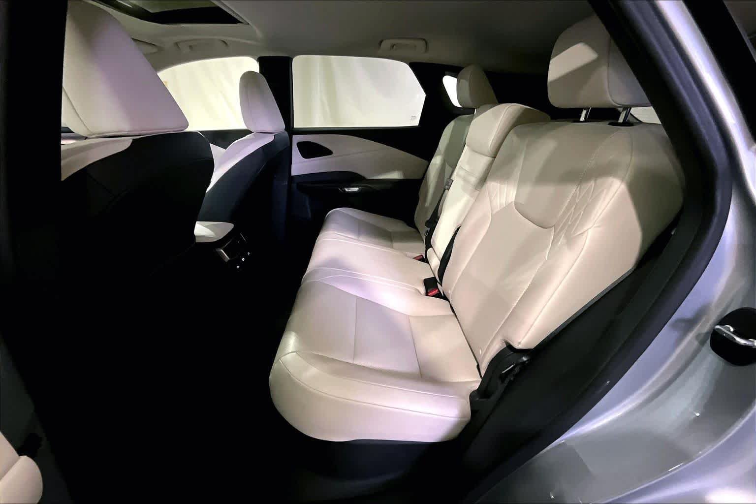Used 2024 Iridium Lexus Premium image 30