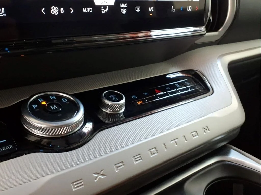 Used 2025 White Ford Active image 9