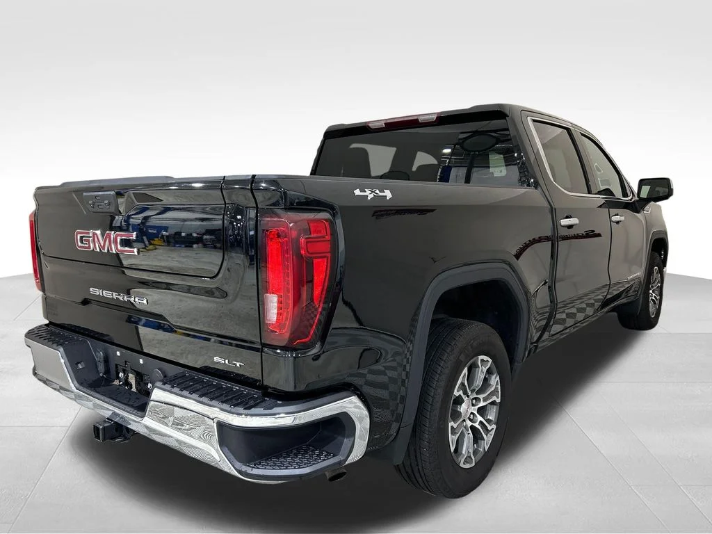 Used 2025 Black GMC SLT image 6