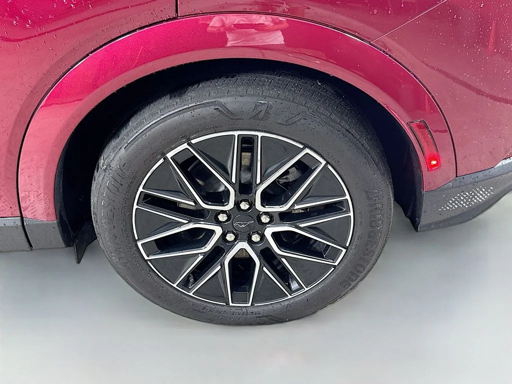 Used 2025 Molten Magenta Metallic Tinted Clearcoat Ford Premium image 32
