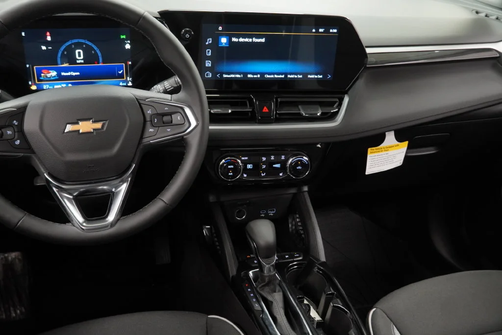 New 2026 Mosaic Black Metallic Chevrolet LT image 20