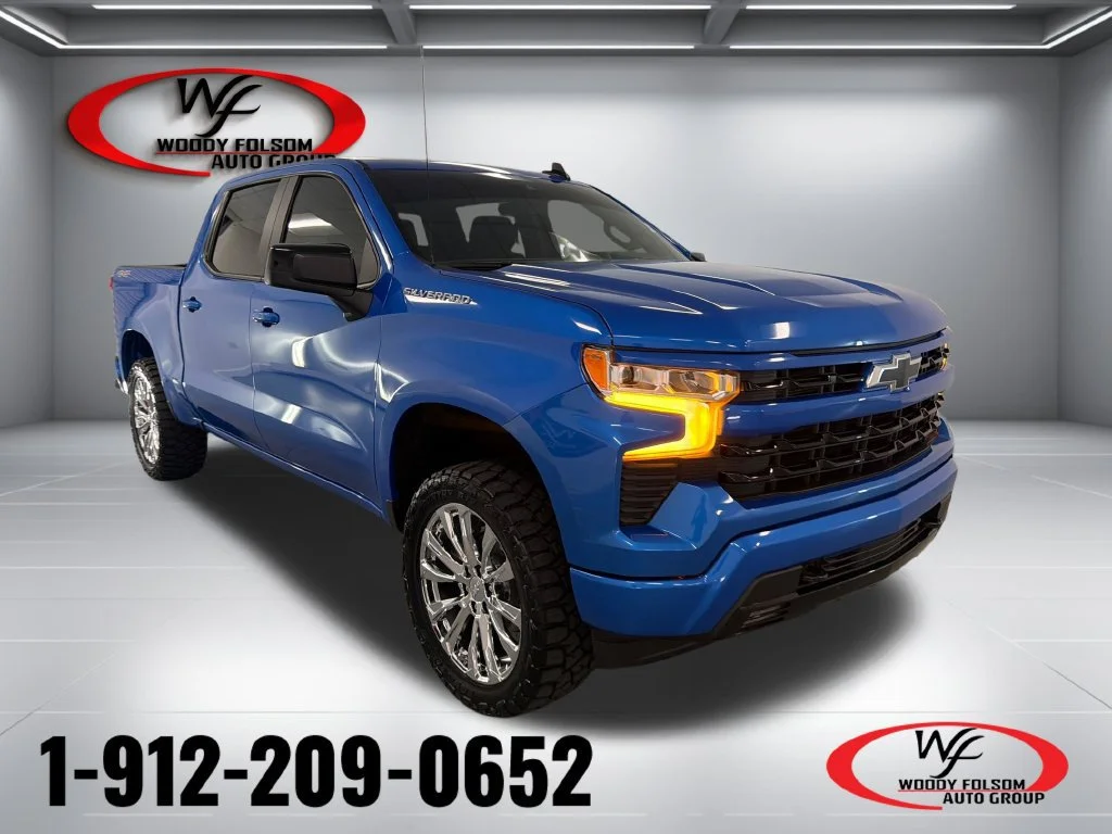 Used 2026 Riptide Blue Metallic Chevrolet RST image 1