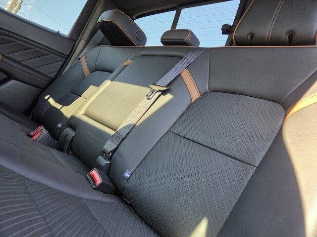 Used 2023 Onyx Black GMC 4WD AT4 image 23