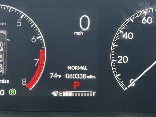 Used 2024  Honda EX-L image 5
