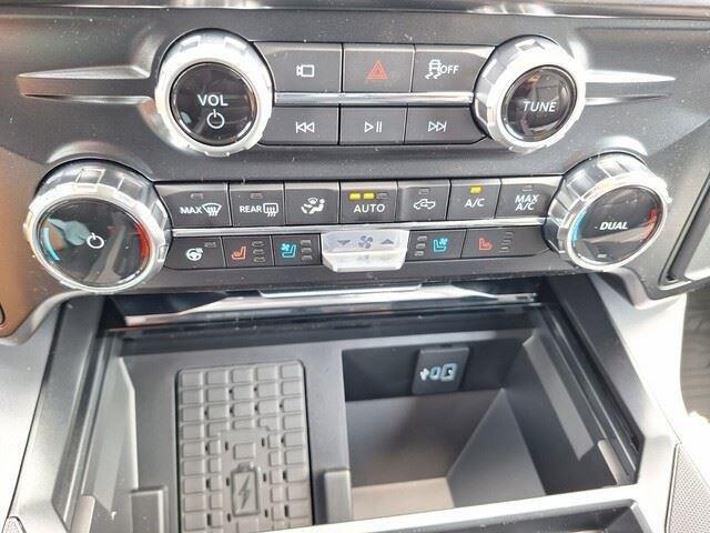 New 2026 Agate Black Metallic Ford F-250® Lariat® image 19