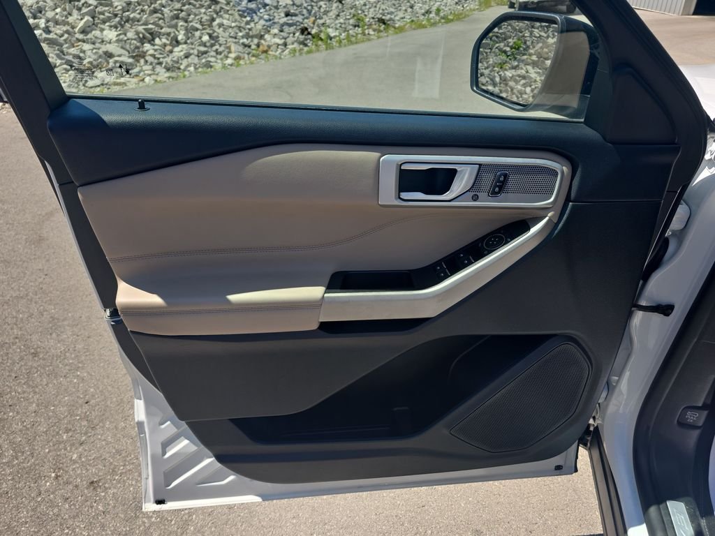 2023 Ford Explorer Limited - Photo 14
