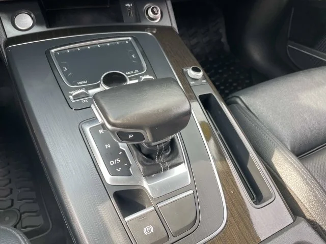 Used 2018 Green Audi 2.0T Premium Plus image 26