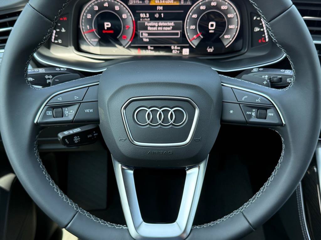 New 2026 Mythos Black Met Audi S line Premium Plus image 16