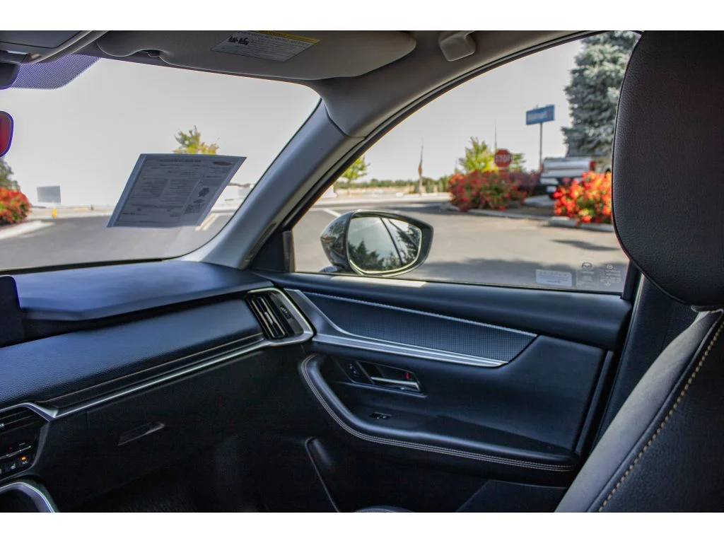Used 2026 Machine Gray Metallic Mazda Preferred image 24
