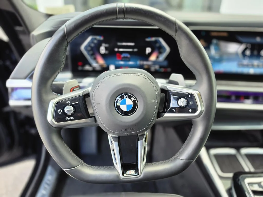 Used 2025 Black BMW 740i xDrive image 20
