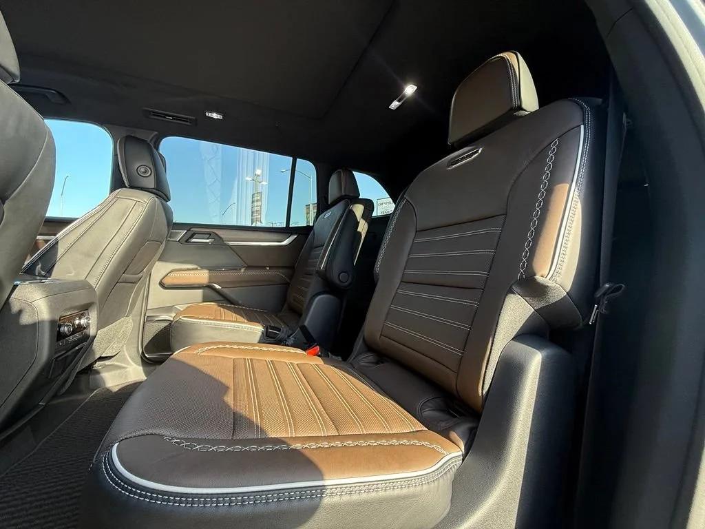 New 2026 Sterling Metallic GMC Denali Ultimate image 37