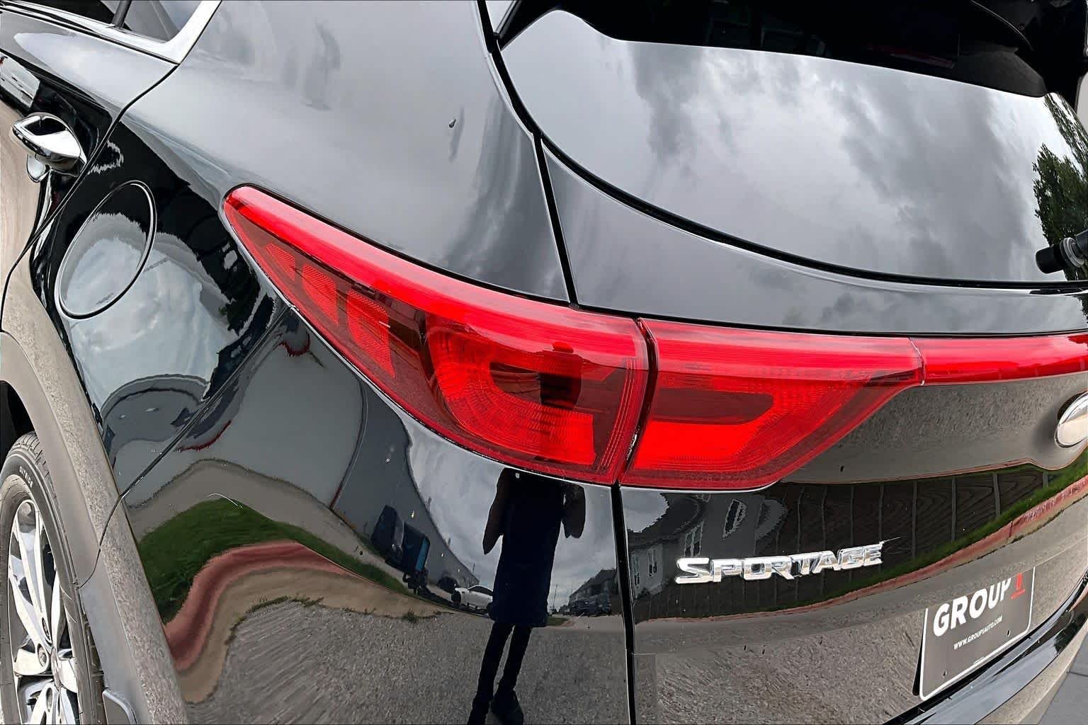 Used 2019 Black Cherry Kia EX image 29