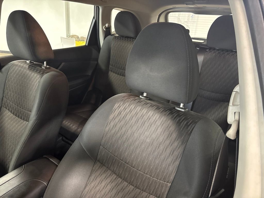 Used 2020 Gray Nissan S image 23