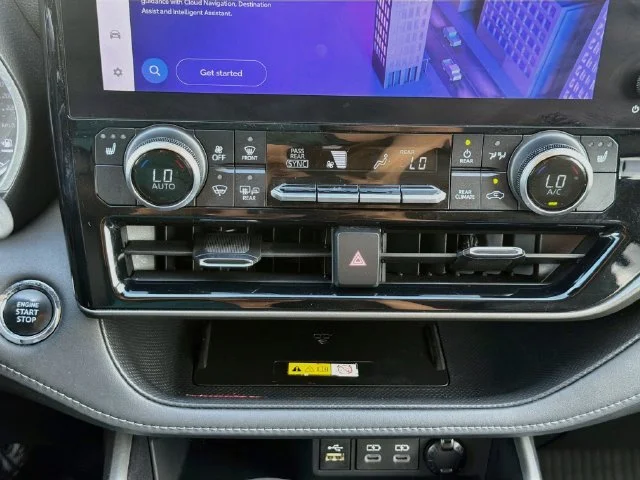 Certified Used 2023  Toyota XLE image 16