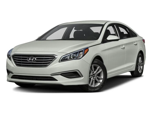 Used 2016 Venetian Red Hyundai 2.4L SE image 4