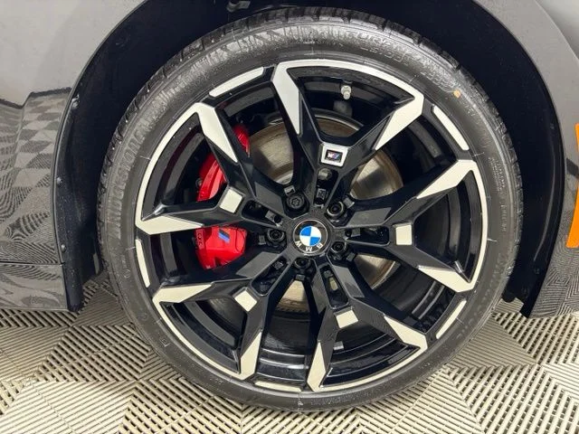 New 2026 Black Sapphire Metallic BMW 330i xDrive image 18