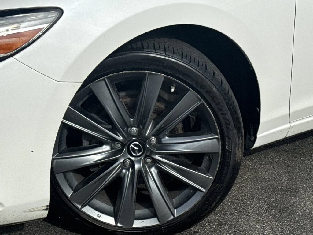 Used 2018 White Mazda Touring image 10