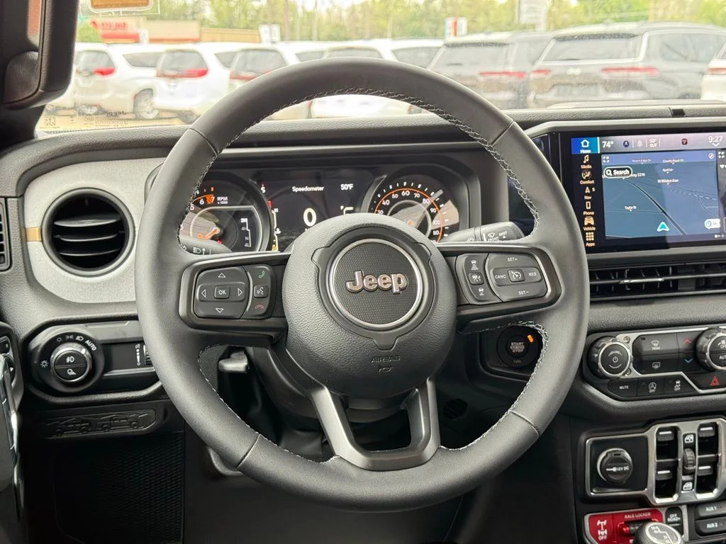 2025 Jeep Gladiator Willys - Photo 19