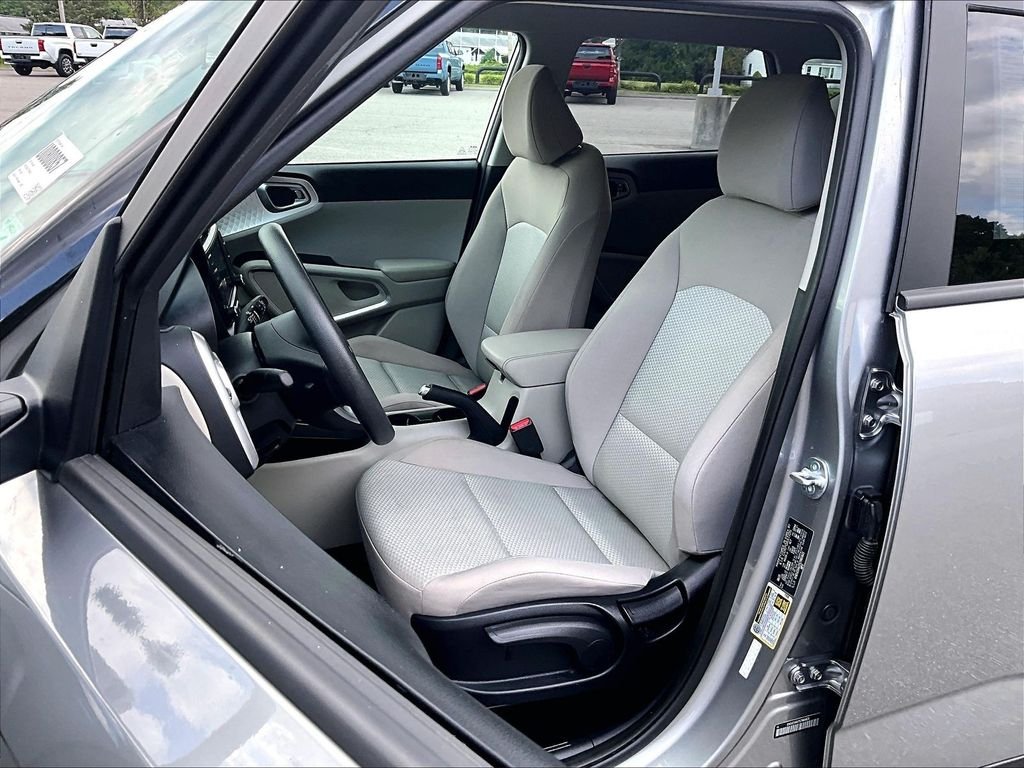 Used 2025 Gray Kia LX image 10