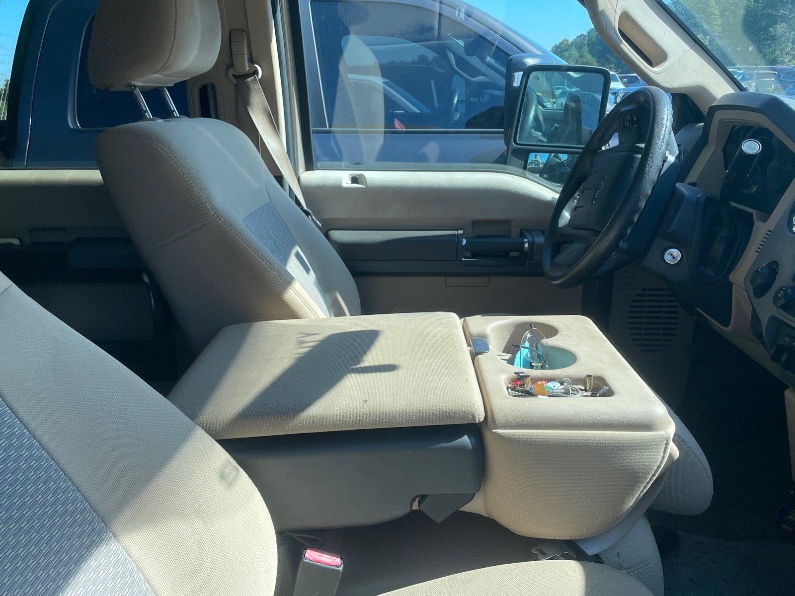Used 2011 TAN Ford XLT image 2