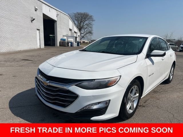 Used 2022 Chevrolet Malibu 1LT with VIN 1G1ZD5ST2NF152262 for sale in Union City, TN